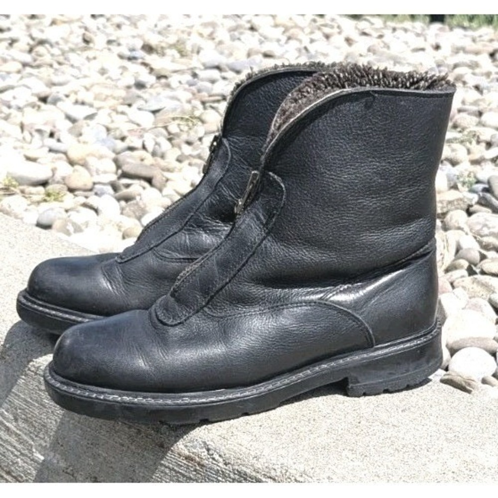 Vintage Canadienne Black Leather Shearling Lined Ankle Boots Made Canada 7.5